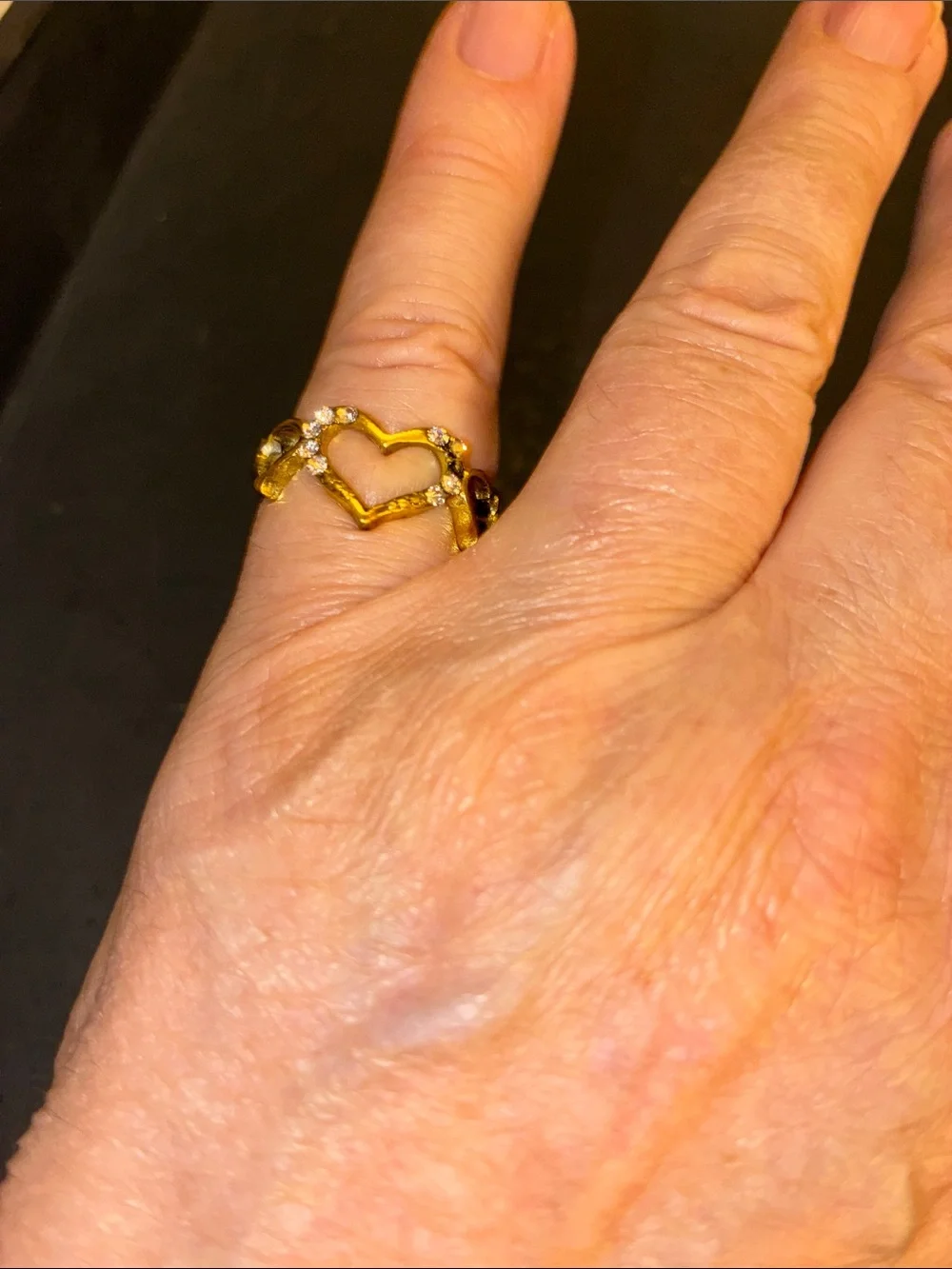 N/A elegant gold